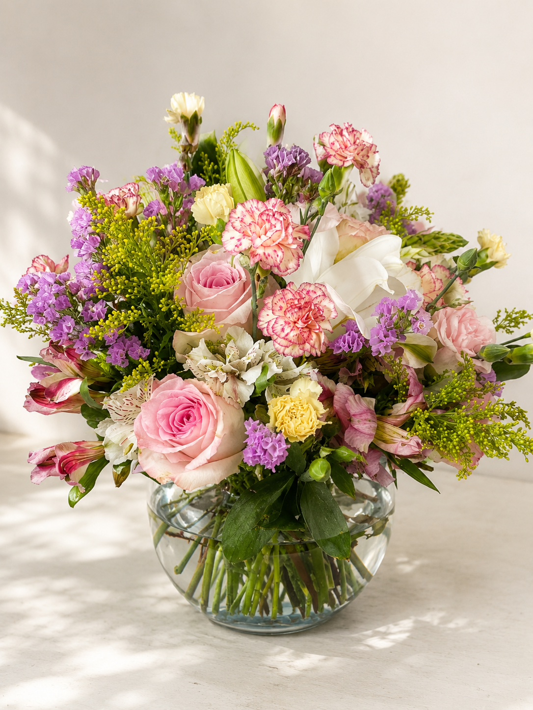 Arreglo floral de Blumen — colección Románticos (Aniversarios · San Valentín)